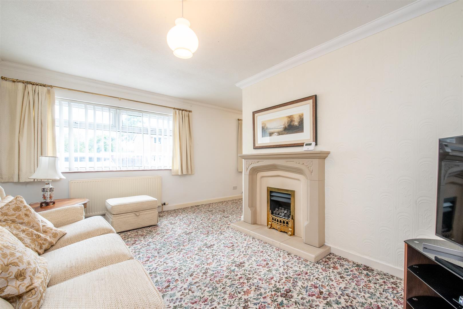 2 bed property in Limes Avenue, Chorley